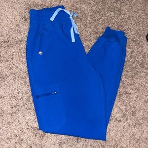 Royal blue figs scrub set!